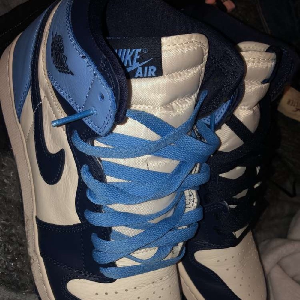 Obsidian Jordan 1s.